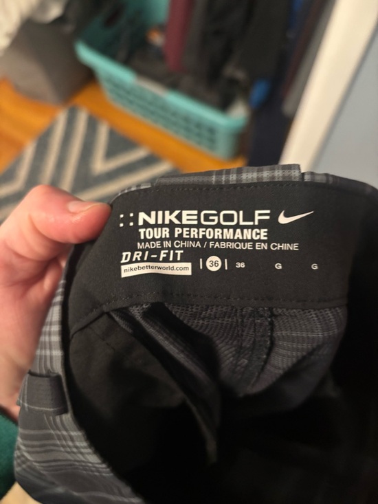 Nike Golf Shorts - Picture 3 of 3